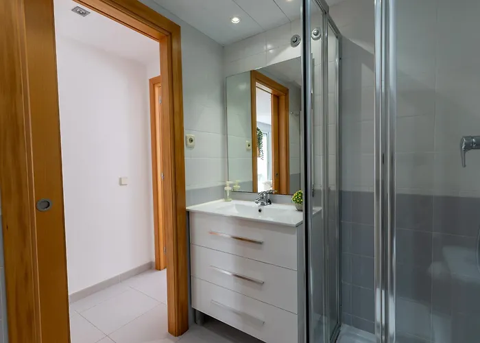 Penthouse Fenals شقة