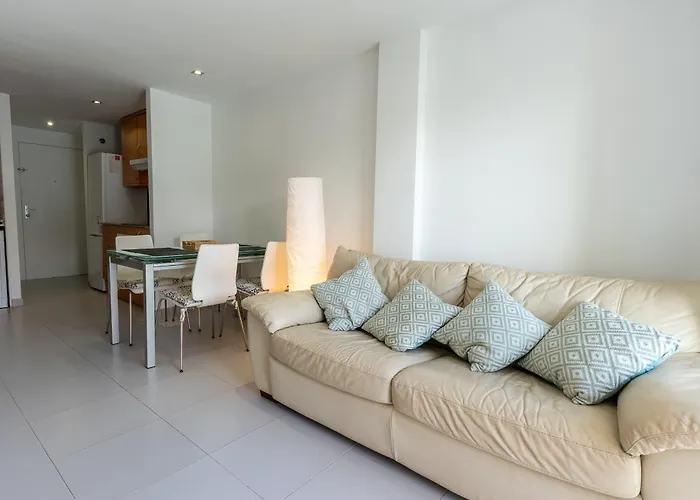 Penthouse Fenals * يوريت دي مار